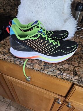 Saucony  Men Black and Neon Green Athletic Sneakers with Multicolor Trim